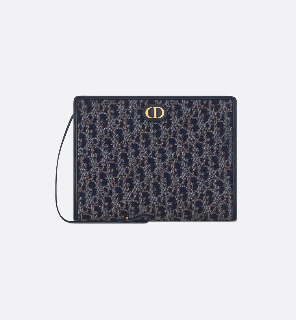 30 Montaigne Dea Pouch