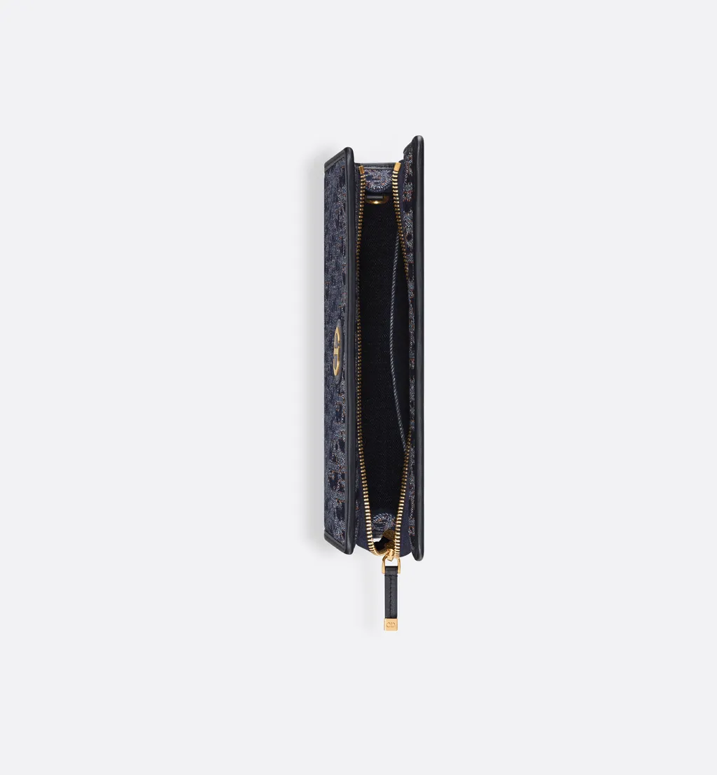 30 Montaigne Dea Pouch