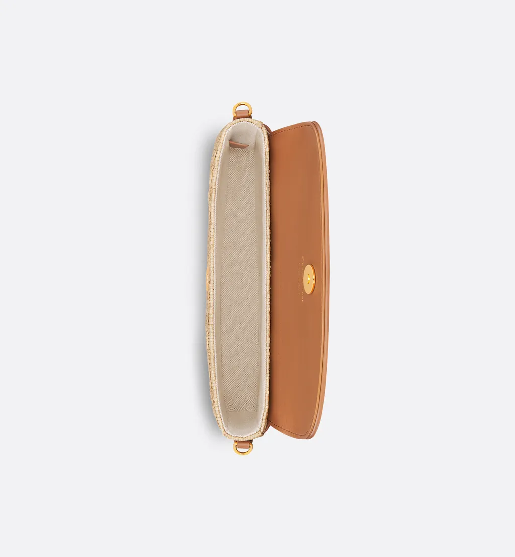30 Montaigne Pouch With Chain