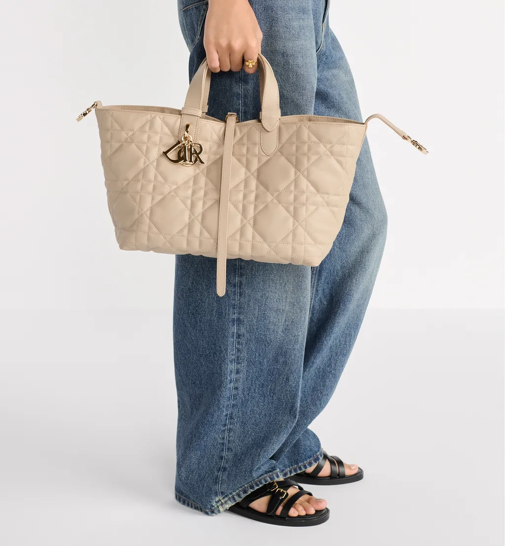 Medium Dior Toujours Bag