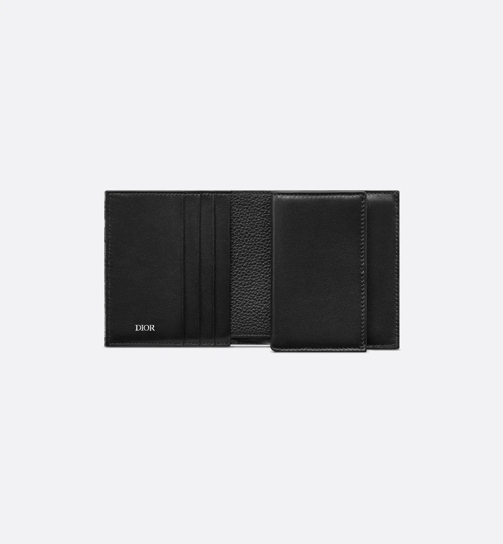Compact Vertical Wallet