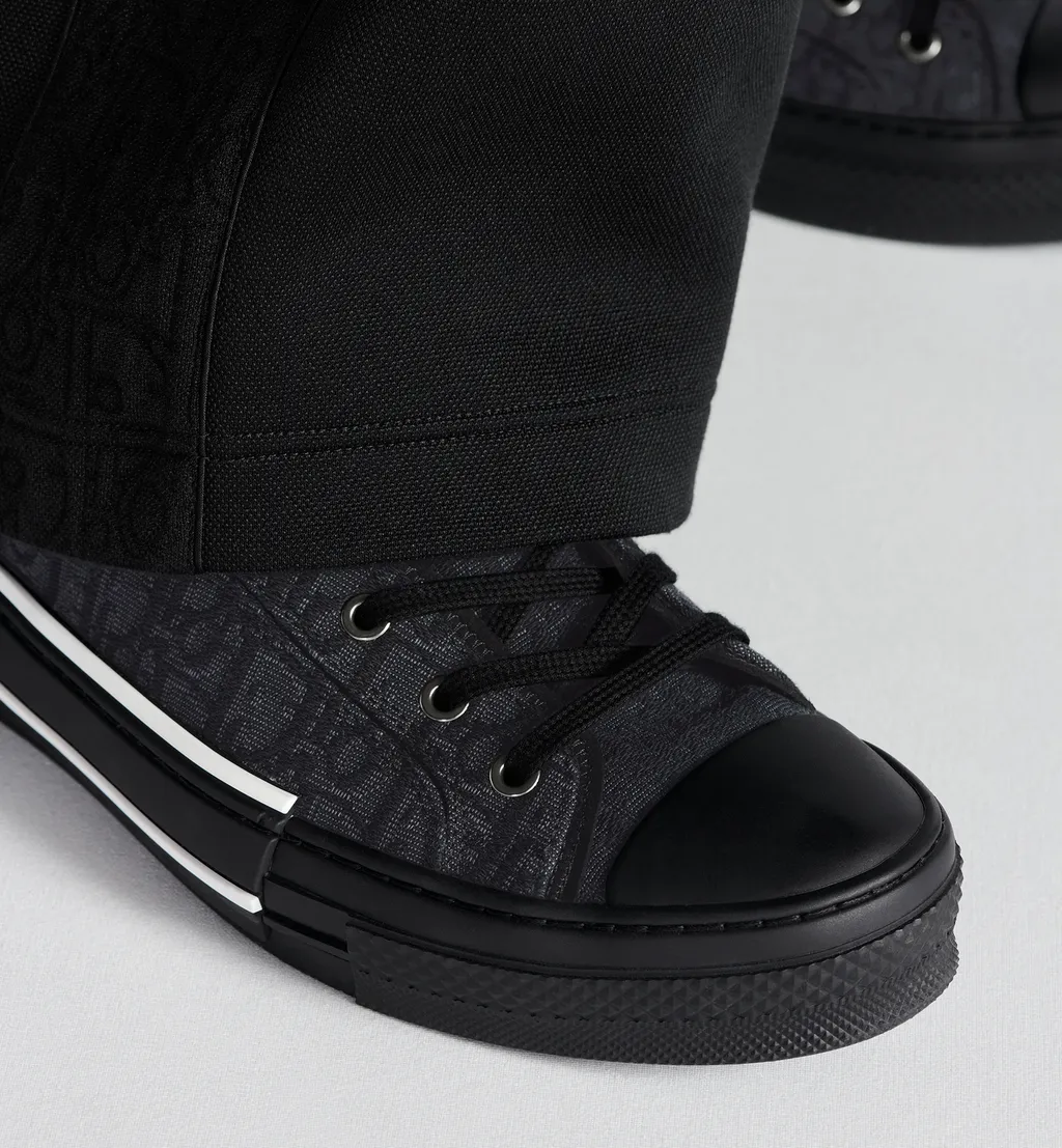 B23 League Low-Top Sneaker
