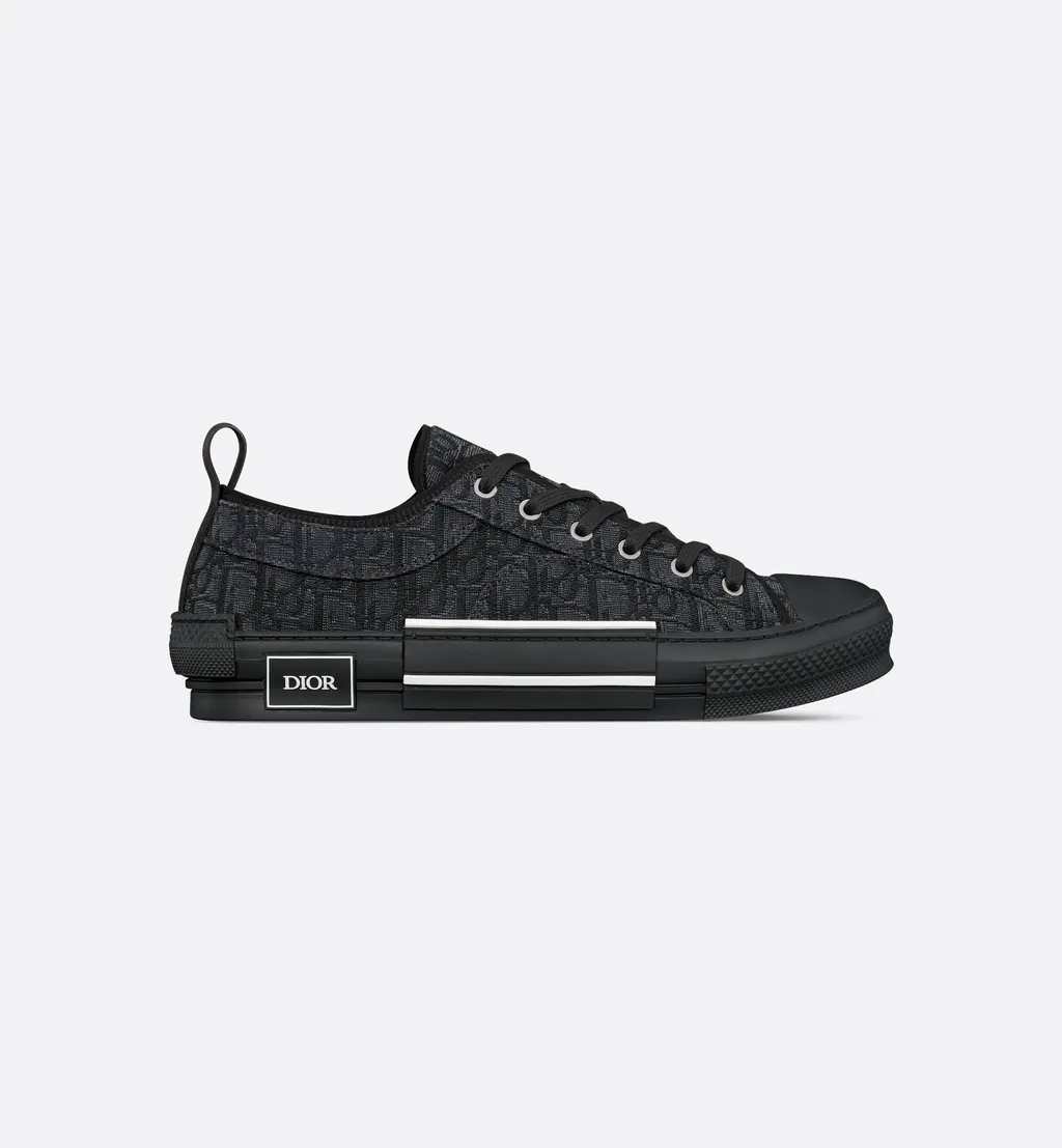 B23 League Low-Top Sneaker