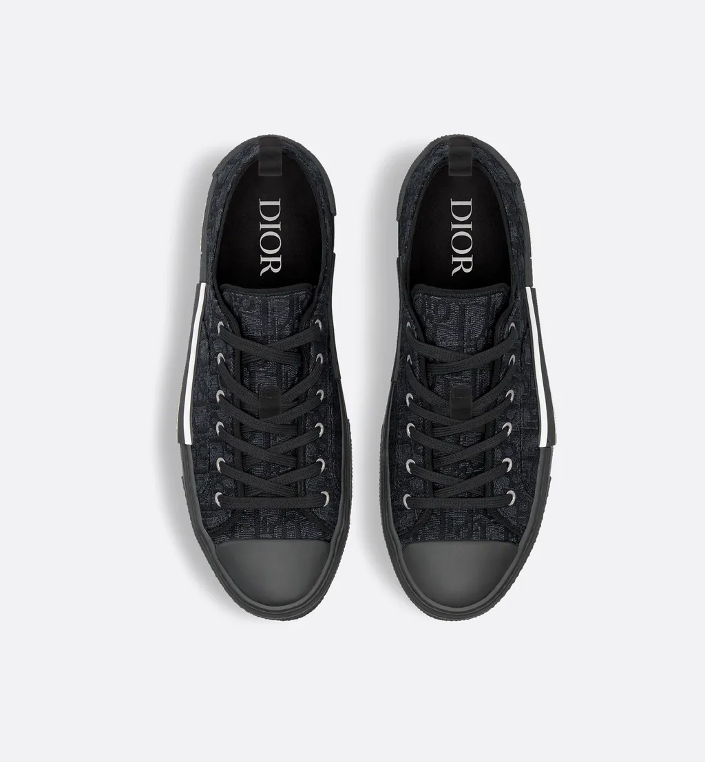 B23 League Low-Top Sneaker