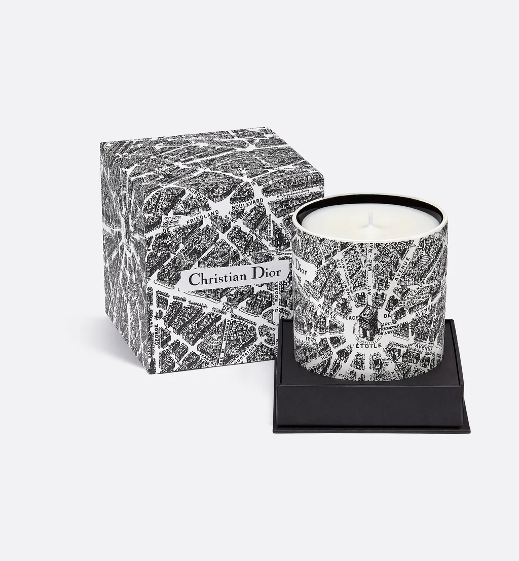 Baies De Rose Bergamote Scented Candle