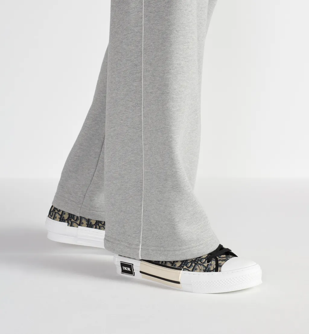 B23 League Low-Top Sneaker