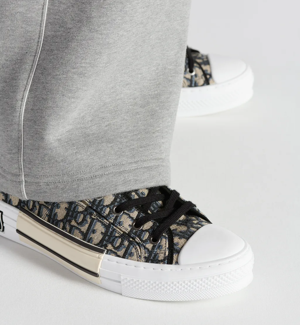 B23 League Low-Top Sneaker