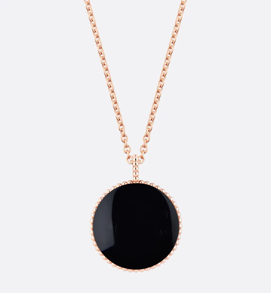 Medium Rose Des Vents Medallion