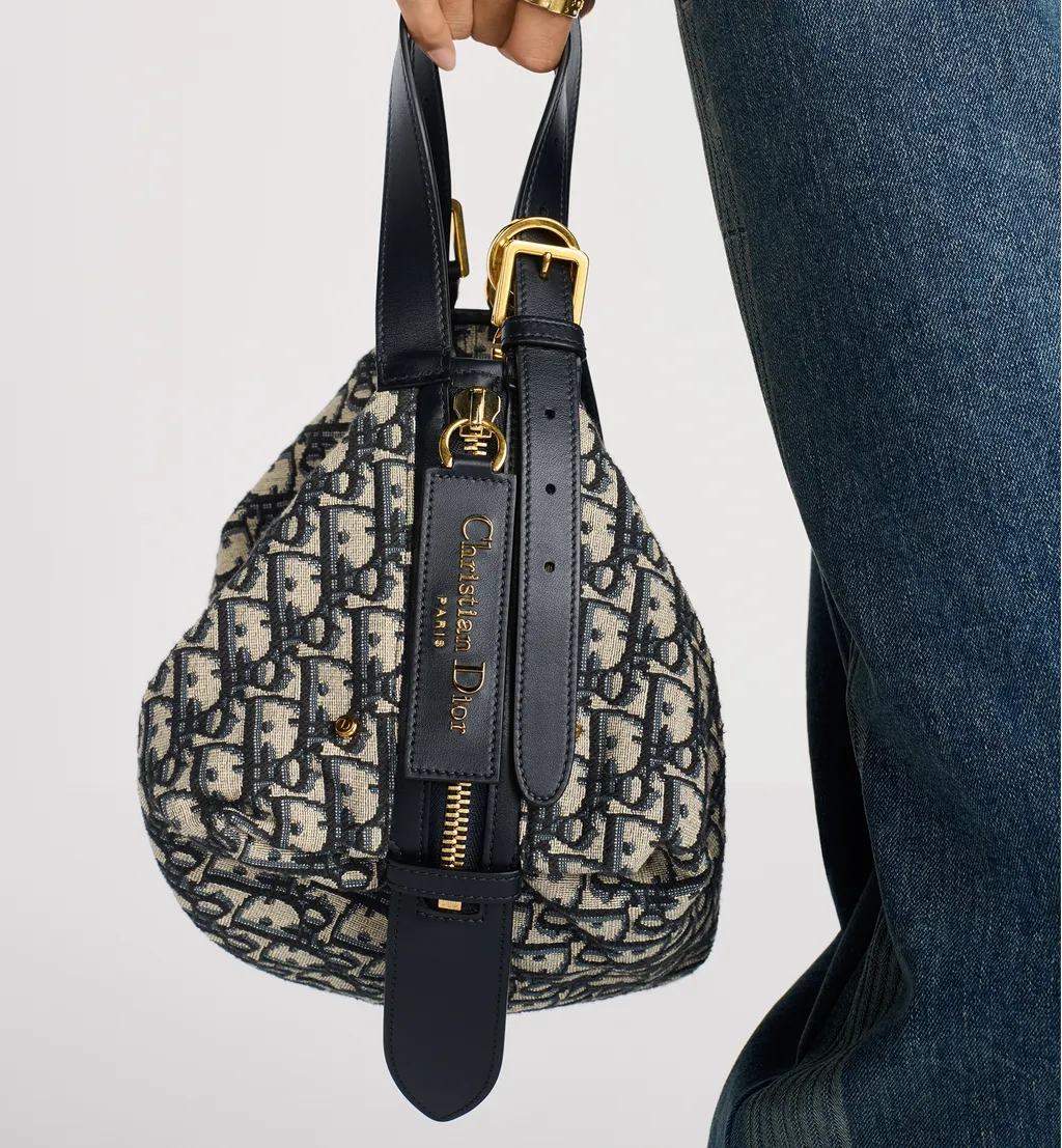Large D-Journey Bag