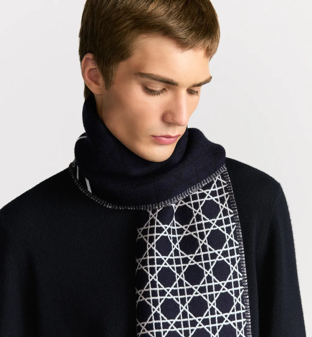Striped Cannage Scarf
