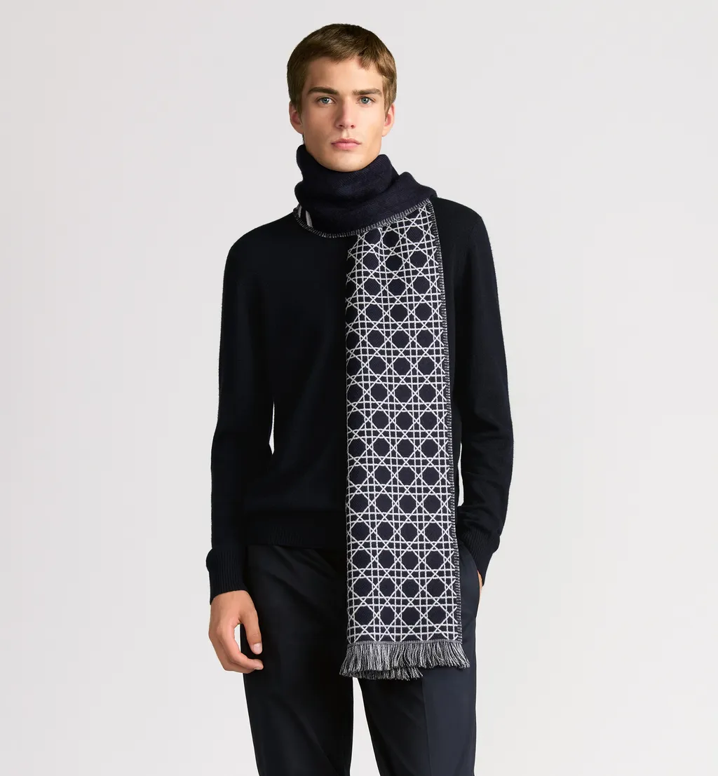 Striped Cannage Scarf