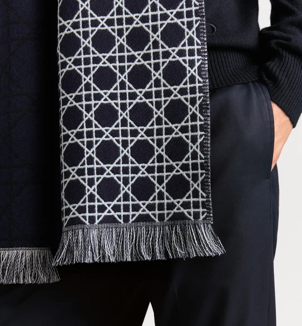 Striped Cannage Scarf