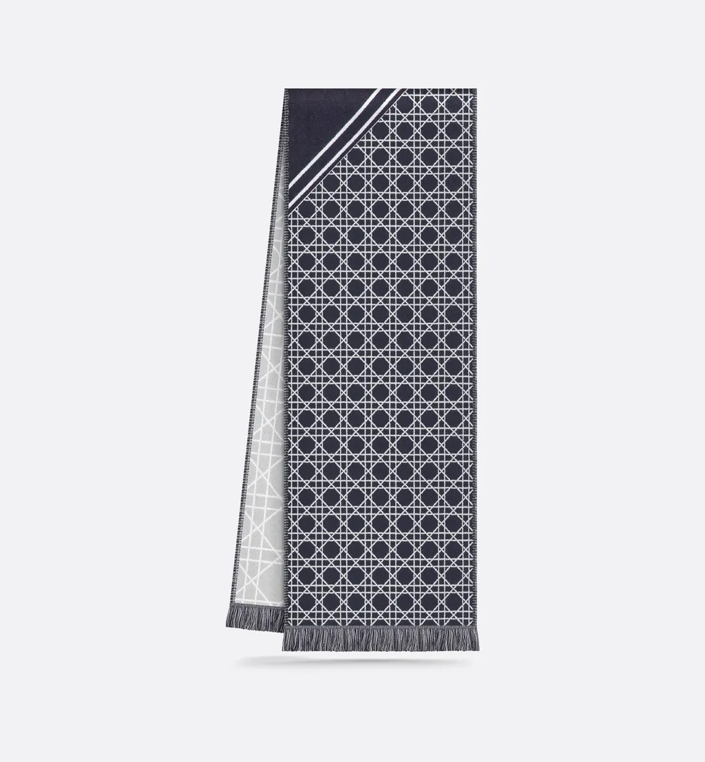 Striped Cannage Scarf