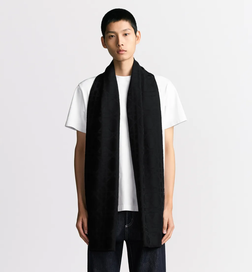 Cannage Scarf