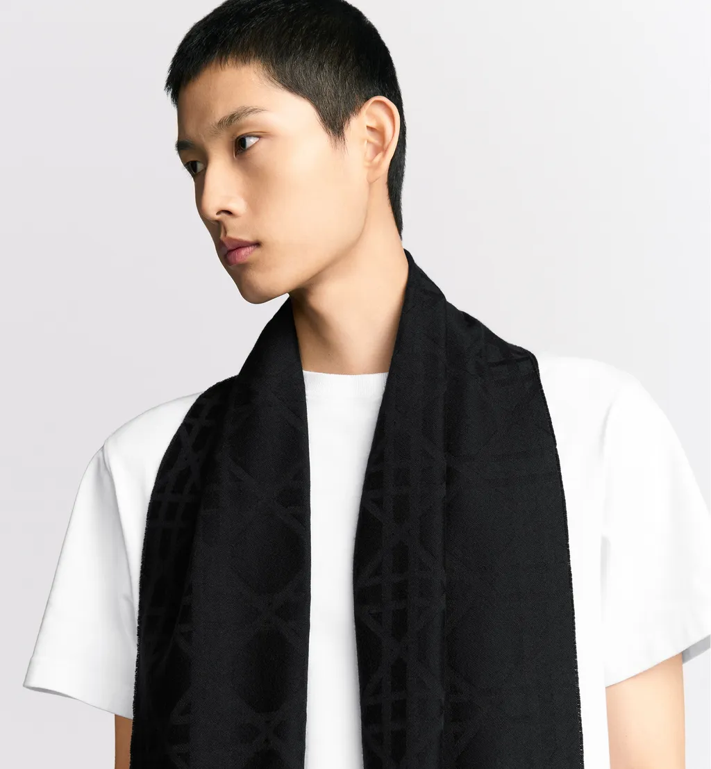 Cannage Scarf