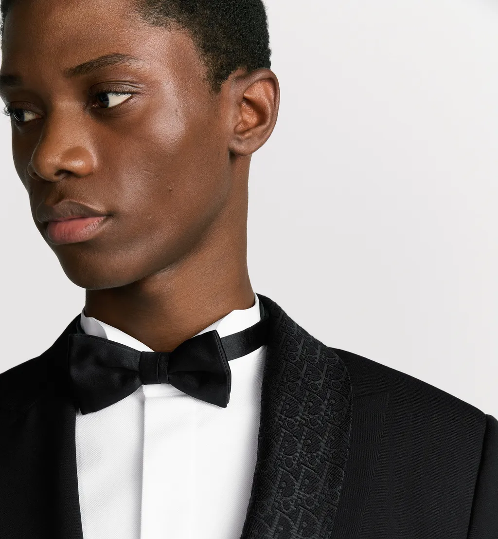 Straight Edge Bow Tie