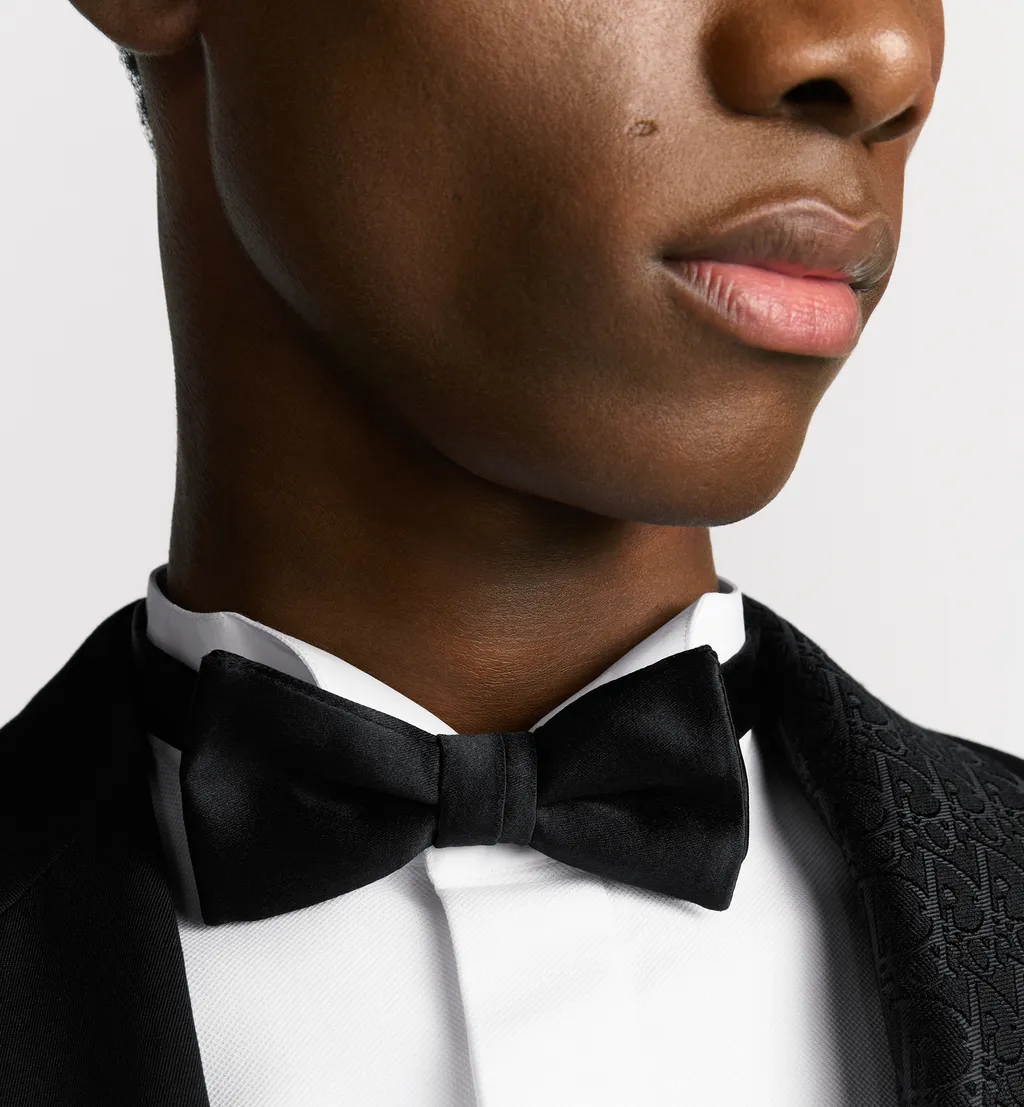 Straight Edge Bow Tie