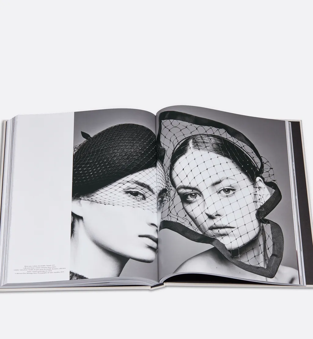 Book: Chapeaux Dior!