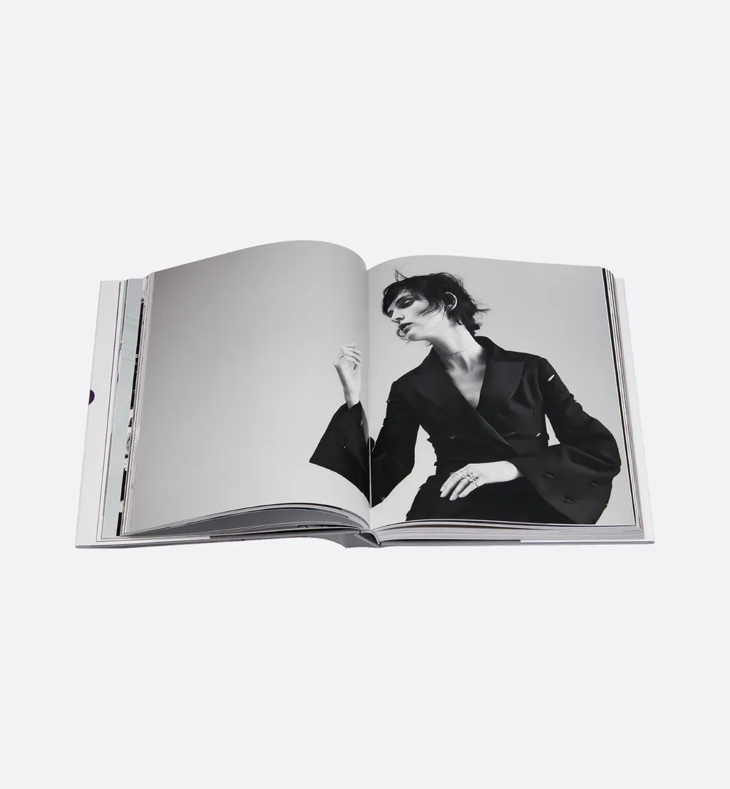 Book: Dior New Looks
