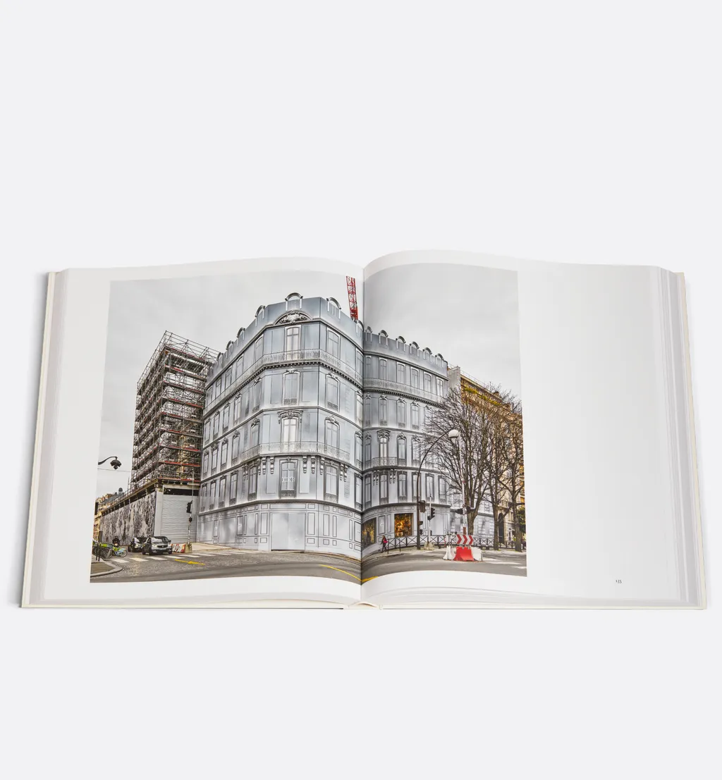 Book: Dior MÉTamorphose