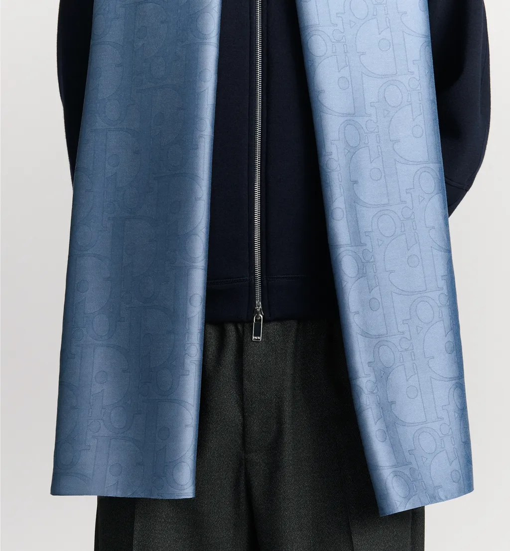 Dior Gravity Stole