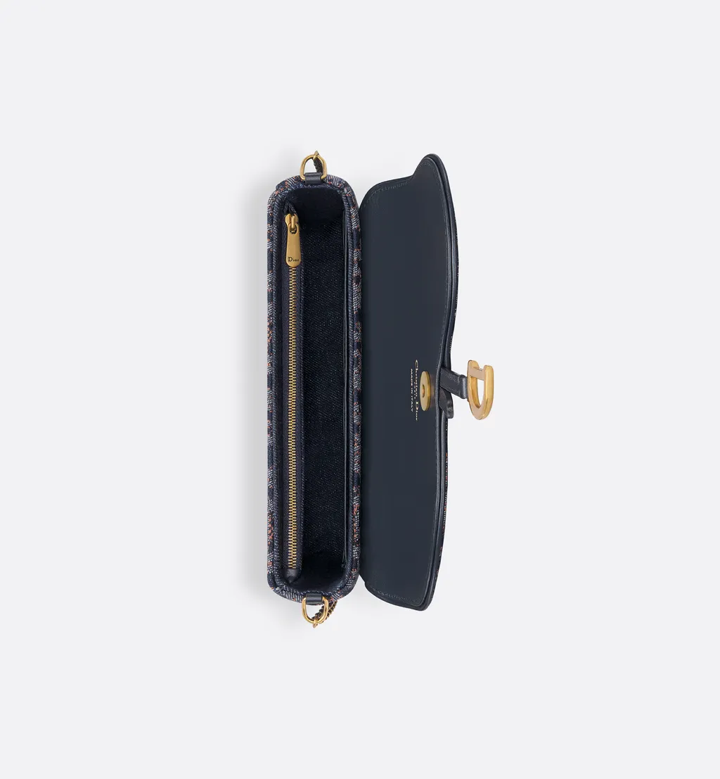Medium Saddle Pouch With Chain