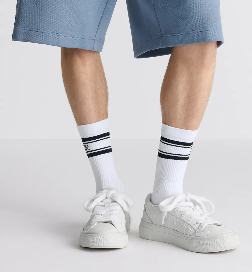 B33 Spin Sneaker