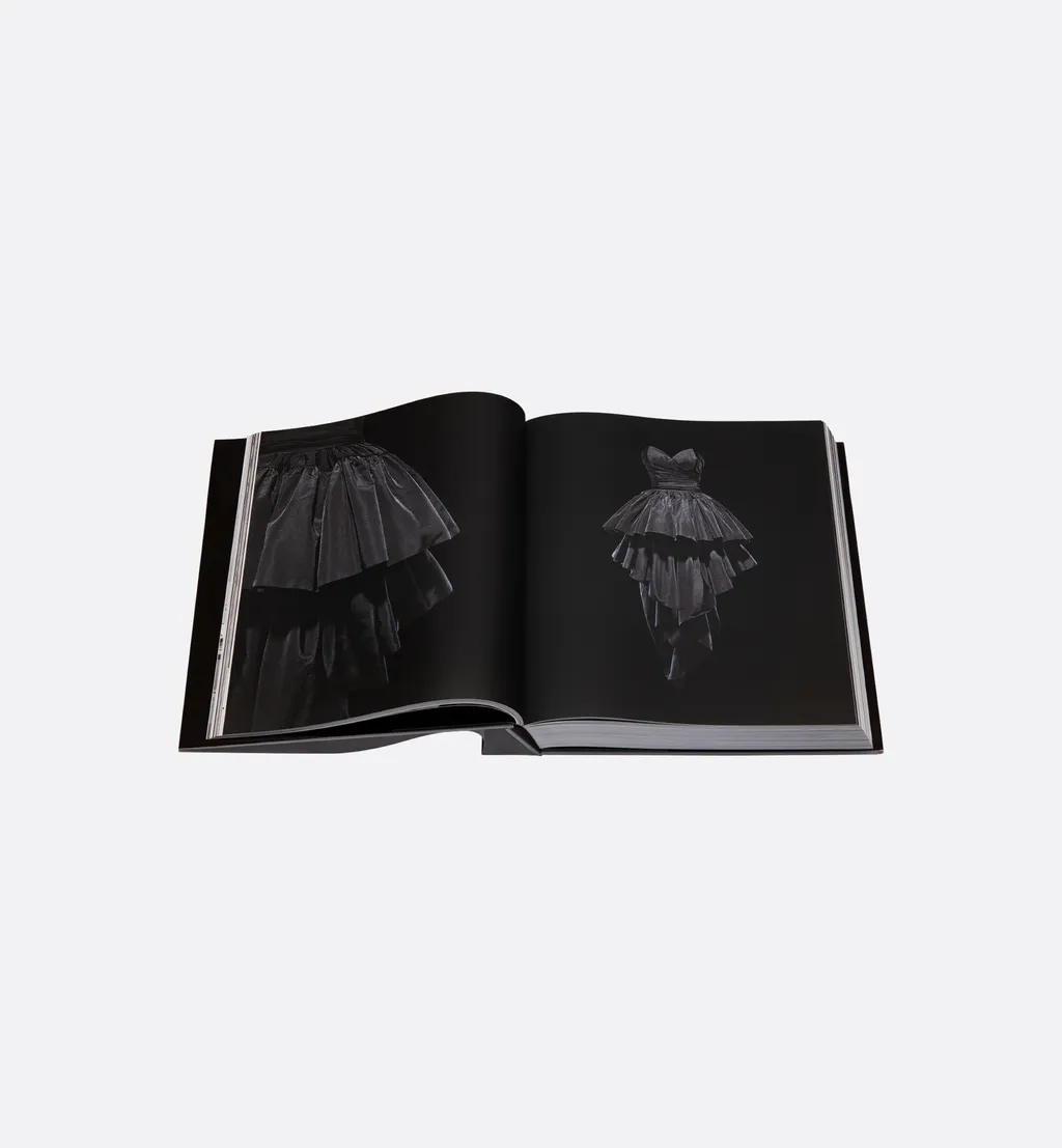 Book: Dior By Christian Dior