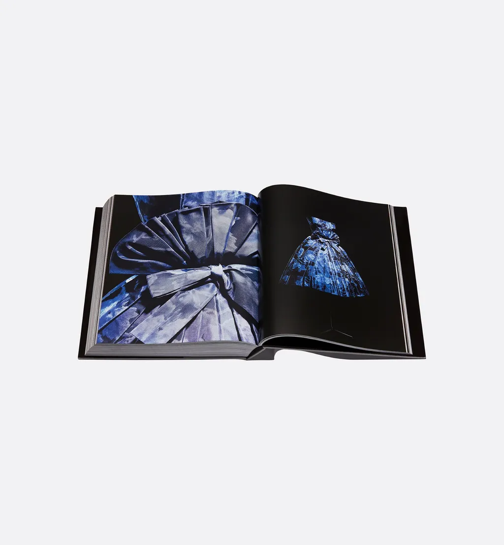 Book: Dior By Christian Dior