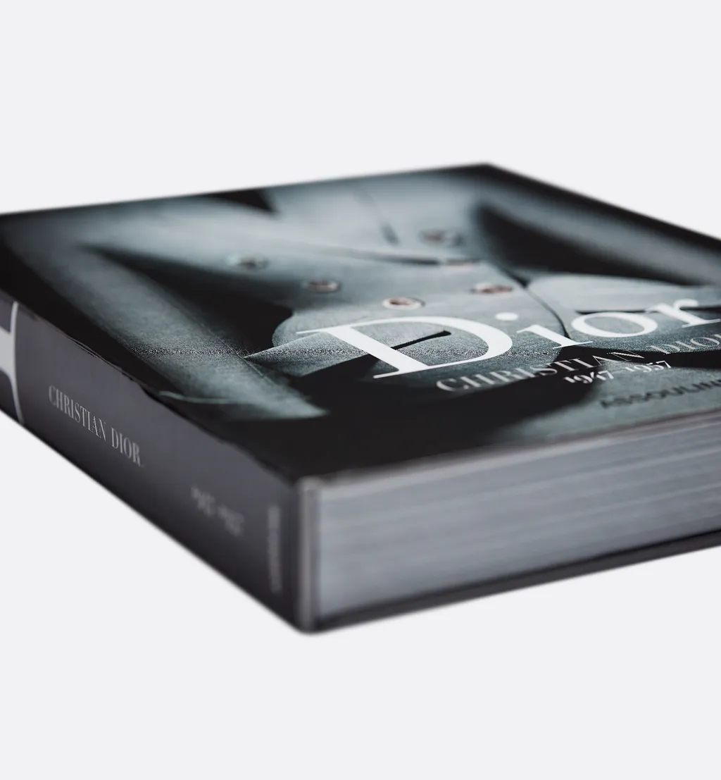 Book: Dior By Christian Dior