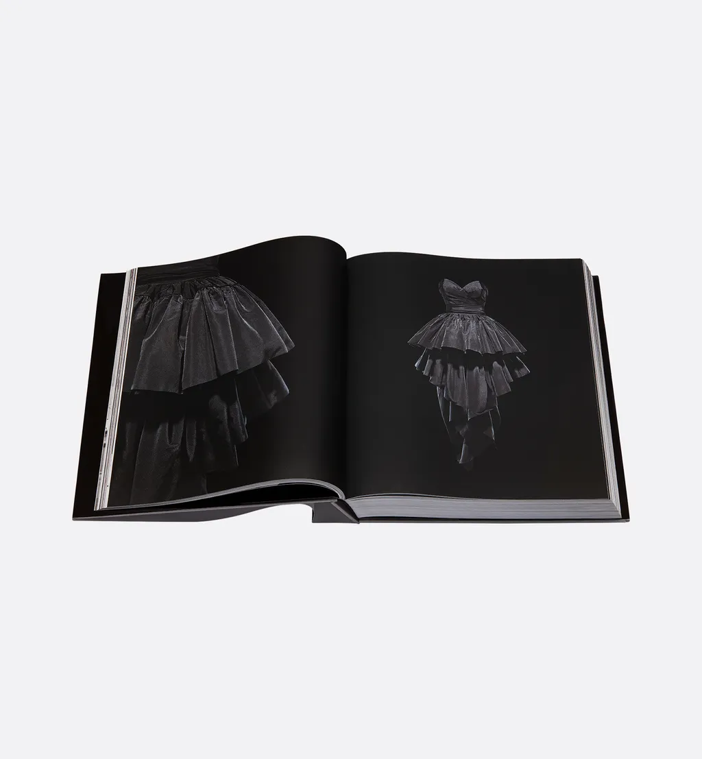 Book: Dior By Christian Dior