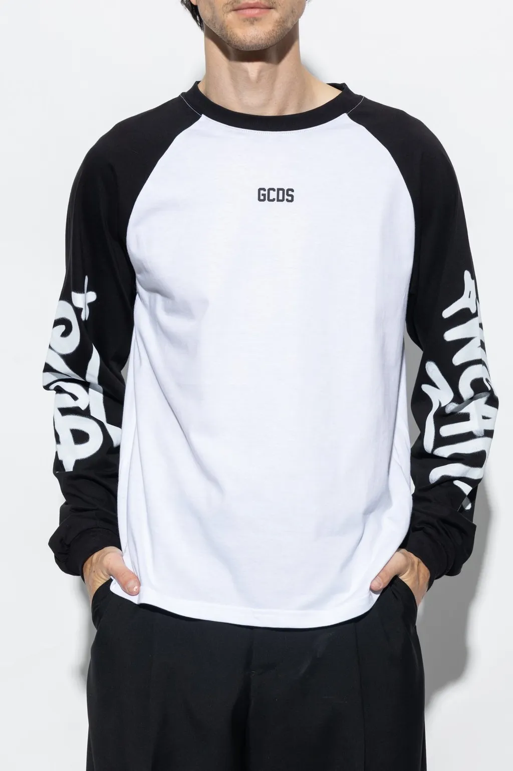 Gcds Logo Printed Long-Sleeved T-Shirt