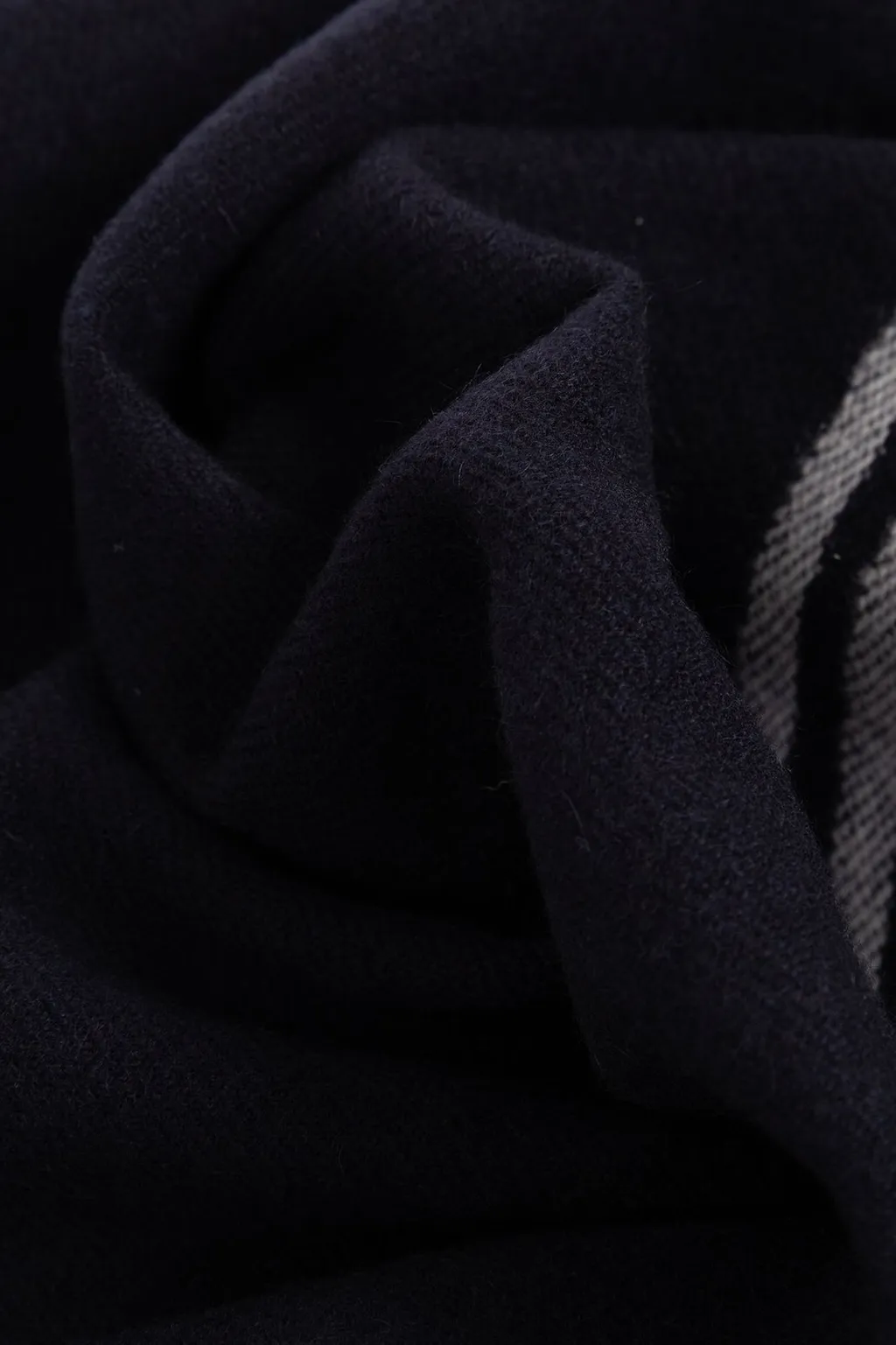 Ferragamo Logo-Intarsia Fringed Scarf