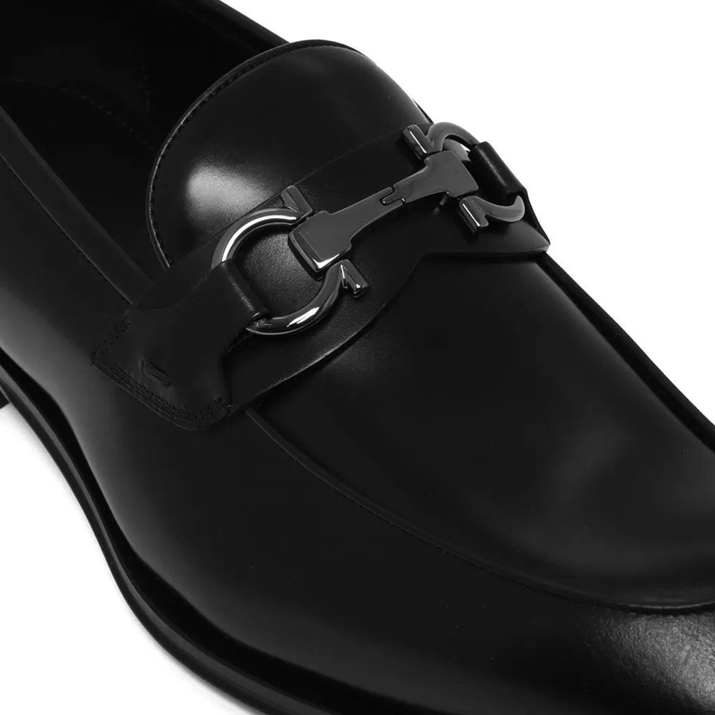 Ferragamo Gancini Buckle Loafers
