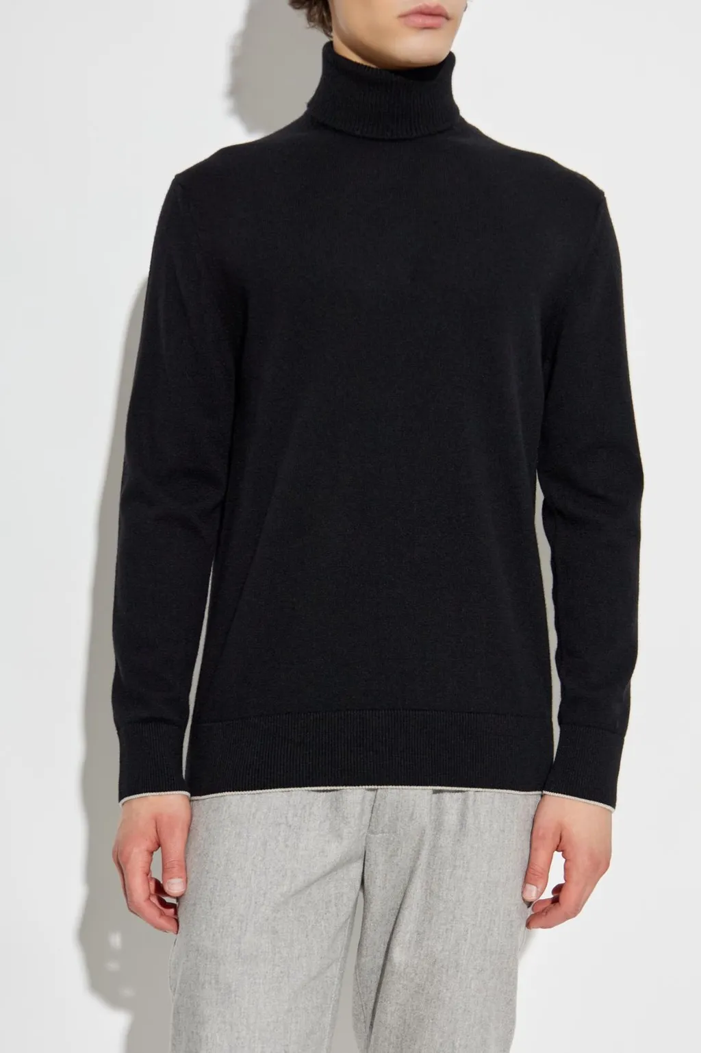 Eleventy Turtleneck Knit Top