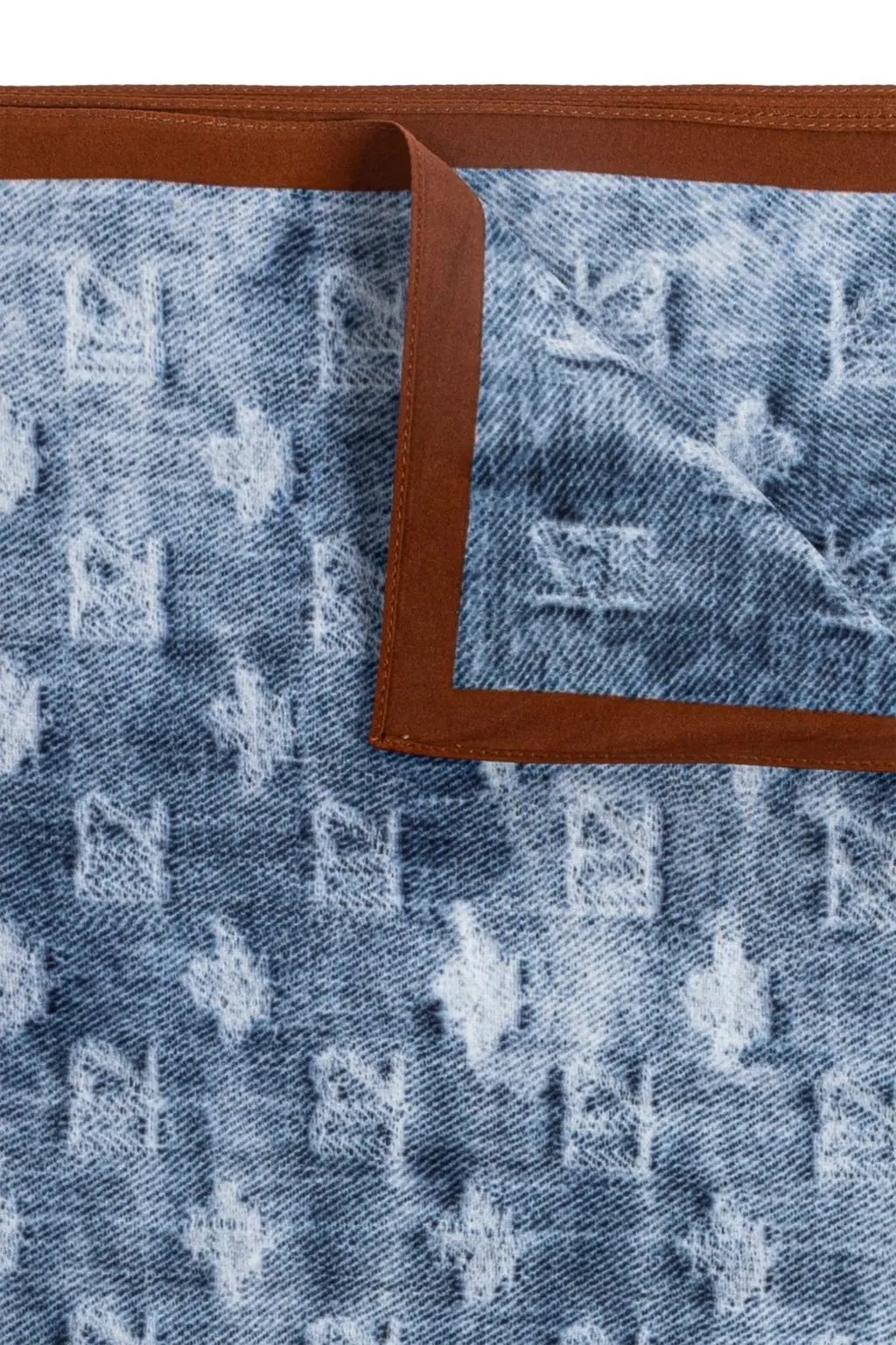 Dsquared2 Monogram Distressed Foulard