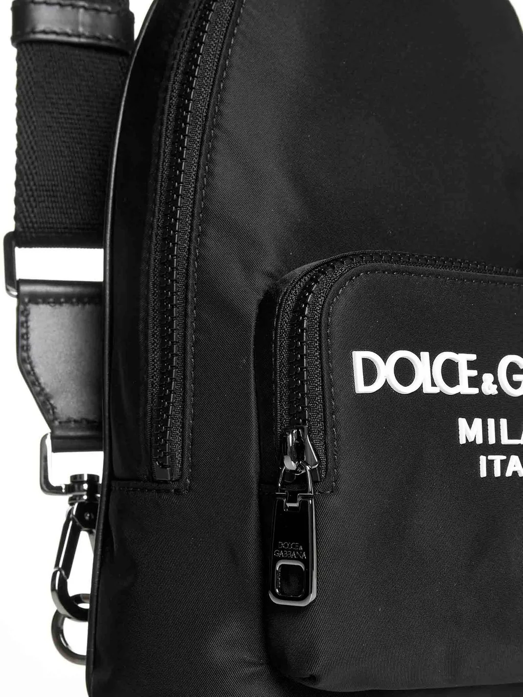 Dolce & Gabbana Logo-Embossed Zipped Belt Bag