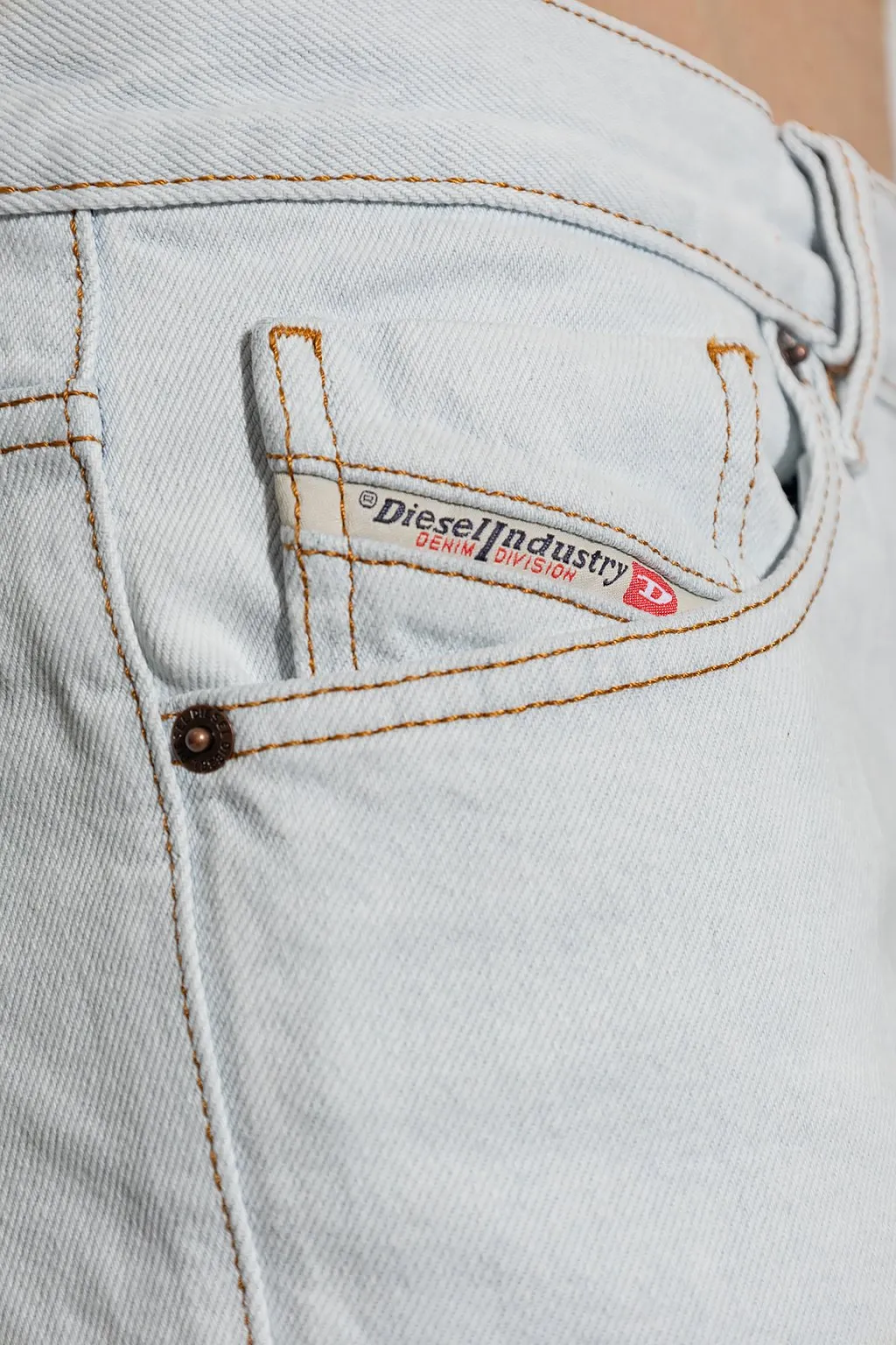 Diesel 1995 L 32 Mid-Rise Jeans