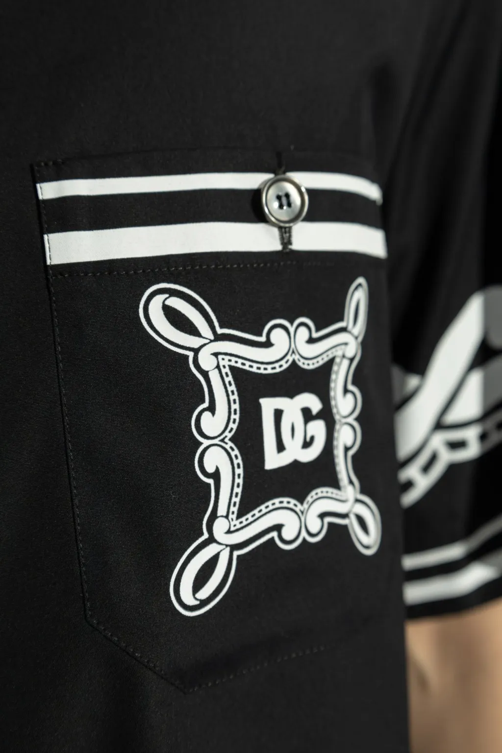 Dolce & Gabbana Logo Printed Short-Sleeved Shirt