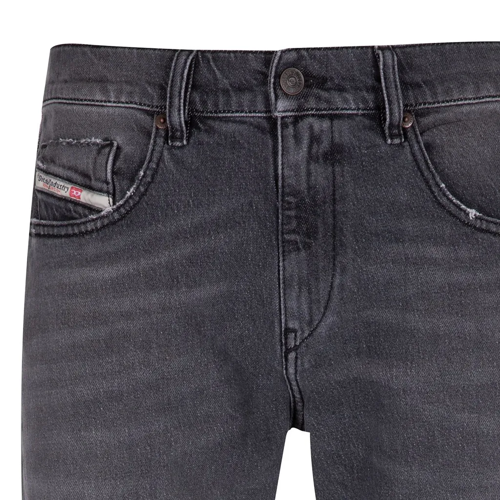 Diesel 2019 D-Strukt Fitted Jeans