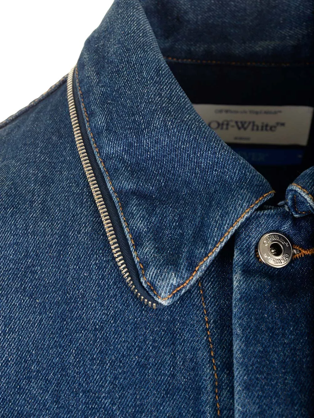 Off-White Buttoned Long-Sleeved Denim Jacket