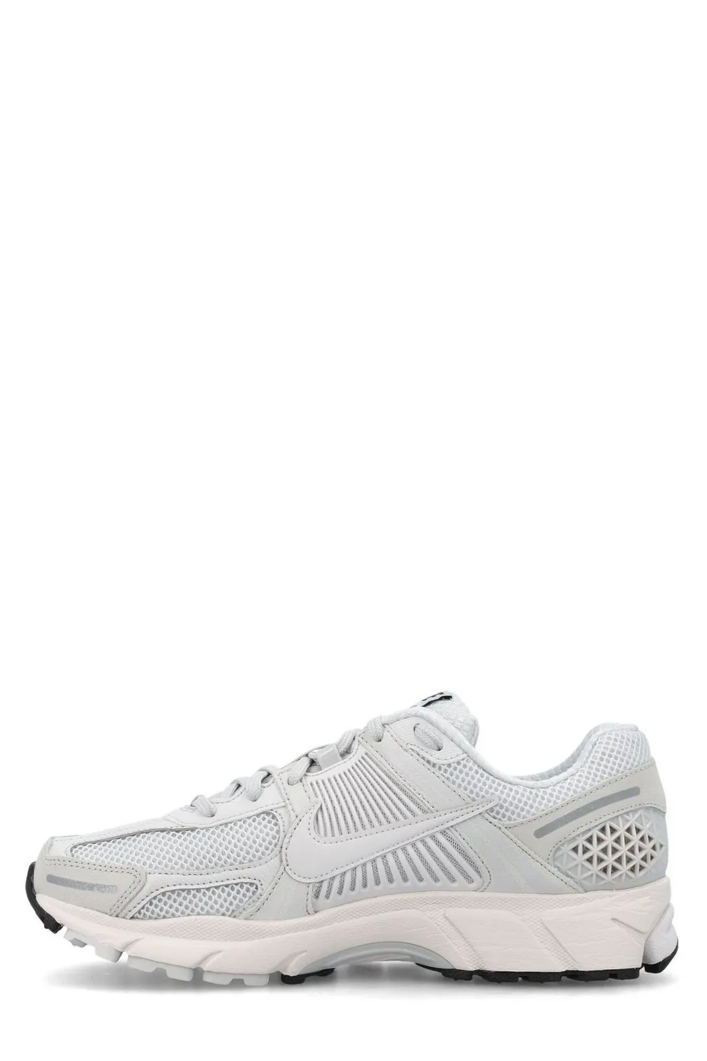 Nike Zoom Vomero 5 Low-Top Sneakers