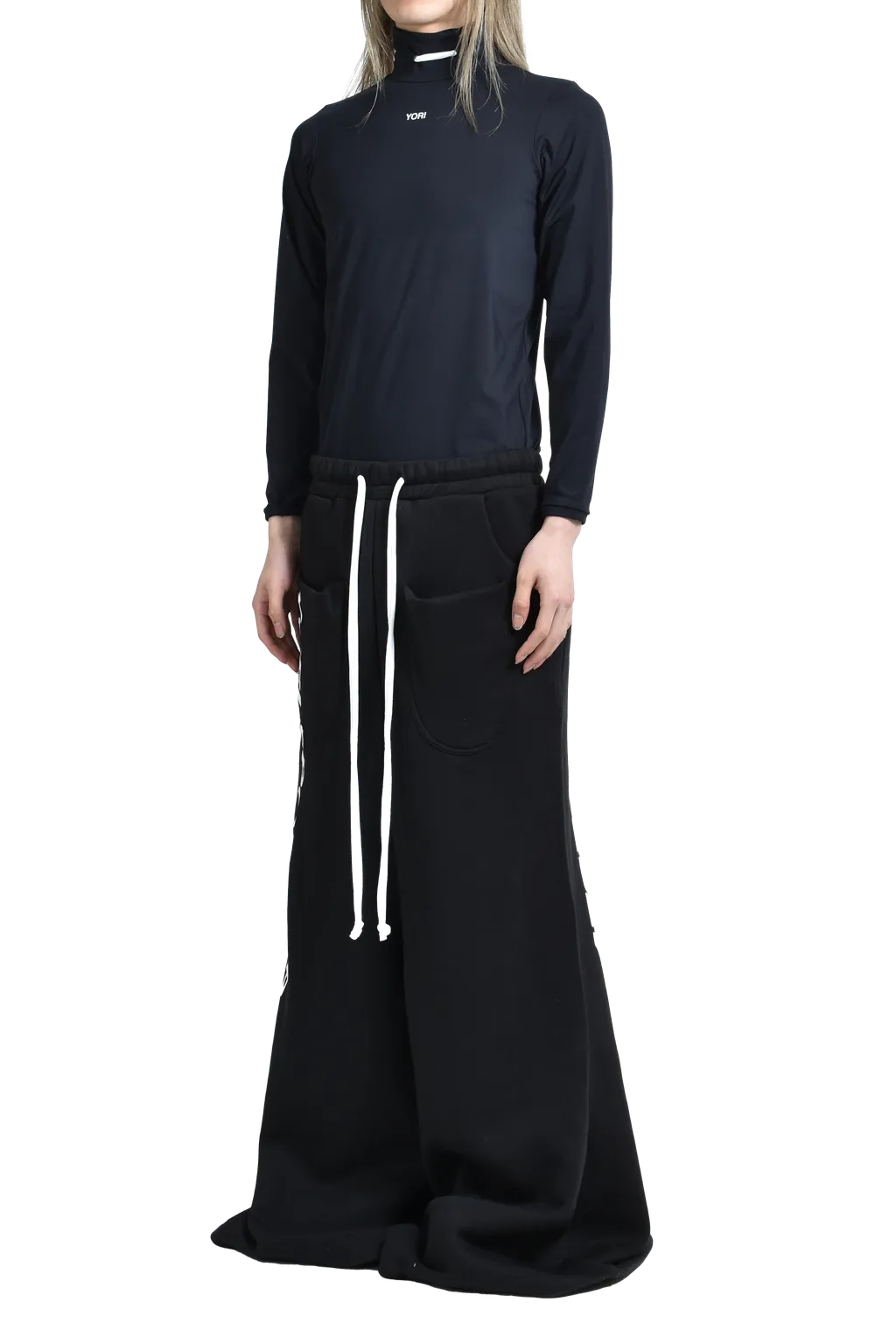 Essential Top / Black