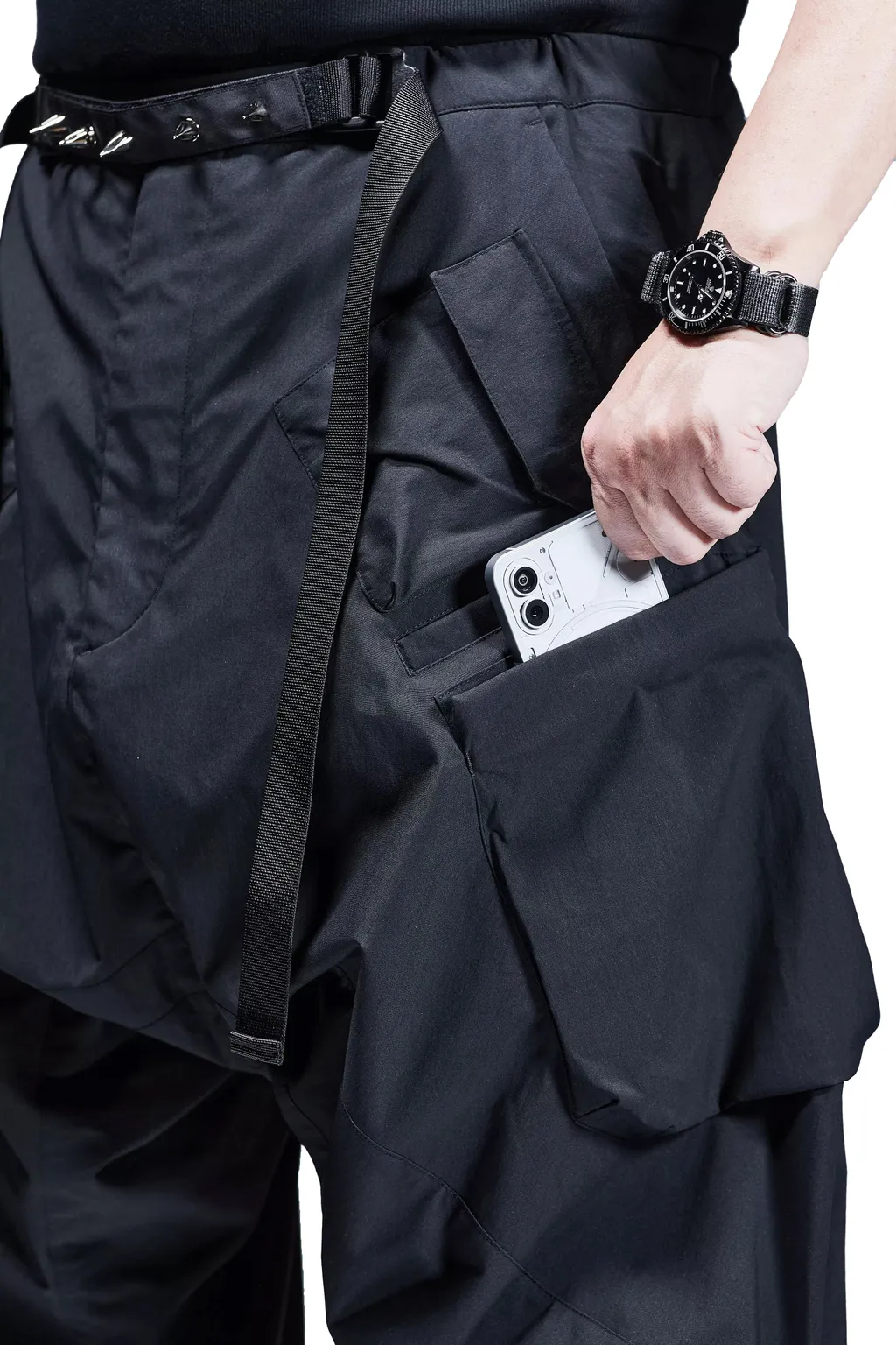 Encapsulated Nylon Ultrawide Drawcord Cargo Trouser Gen. 1 / Blk