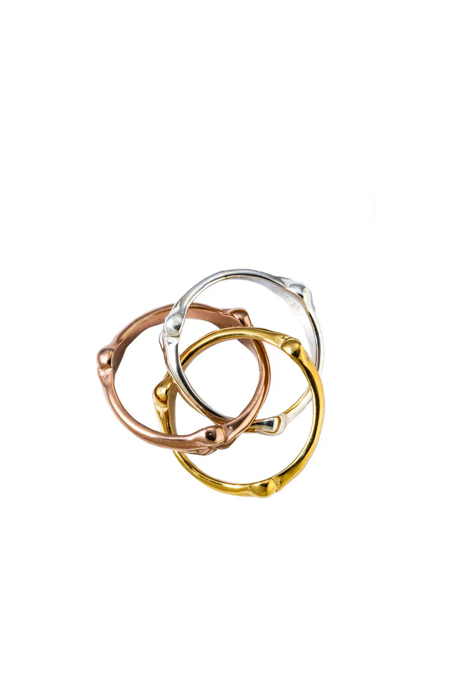 Bone Shaped Trinity Ring / Sil