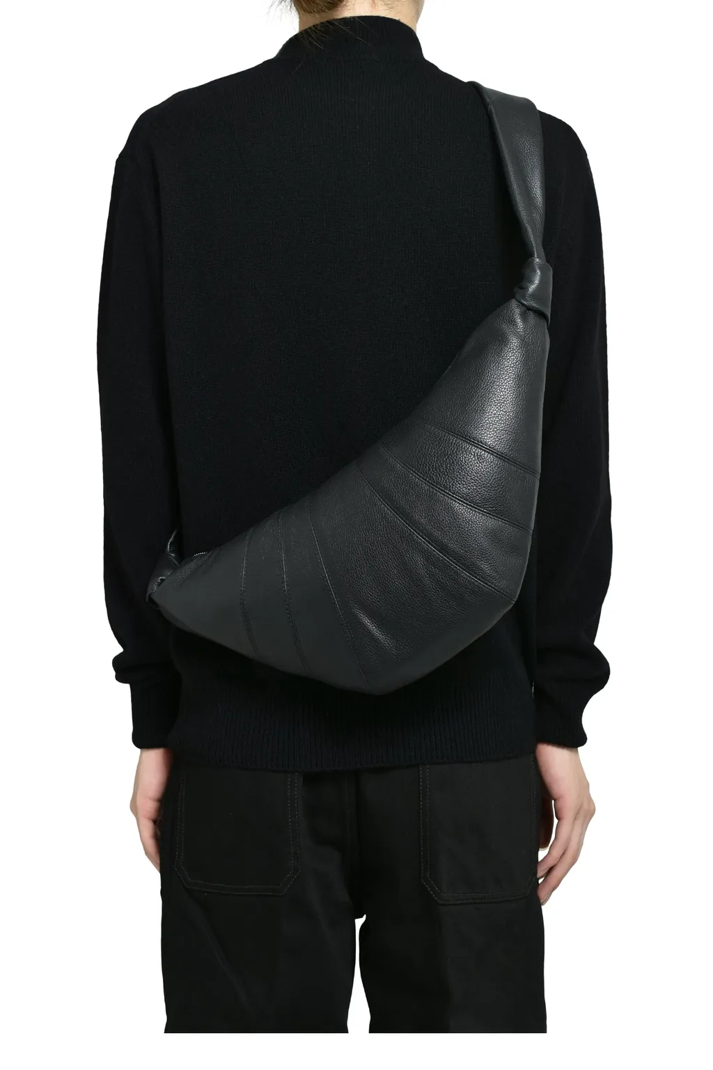 Medium Croissant Bag / Black