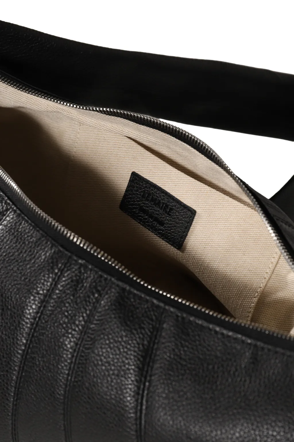 Medium Croissant Bag / Black