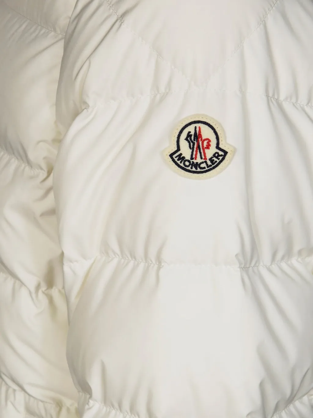 Moncler Laveraet Hooded Short Down Jacket