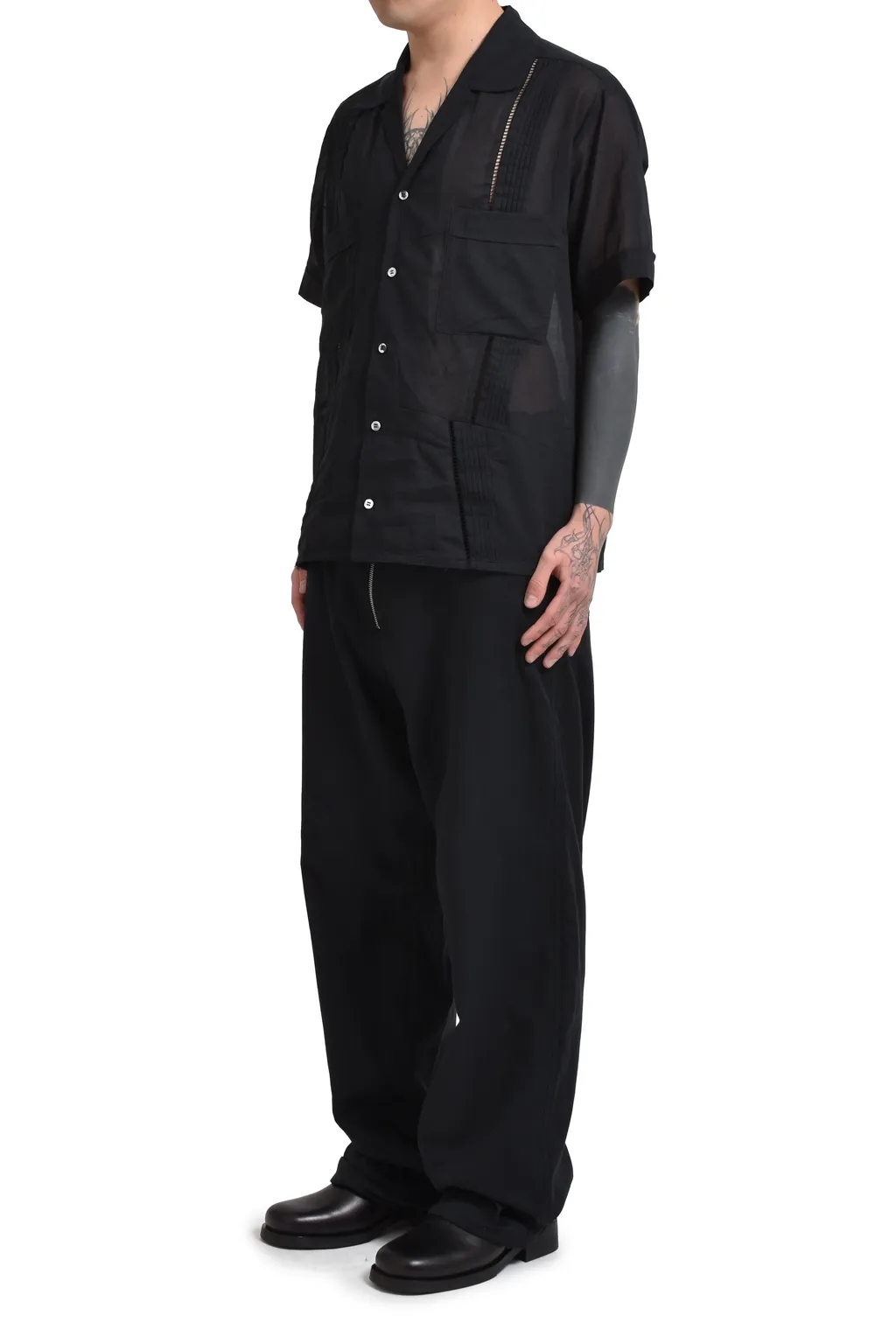 Broken Guayabera / Blk
