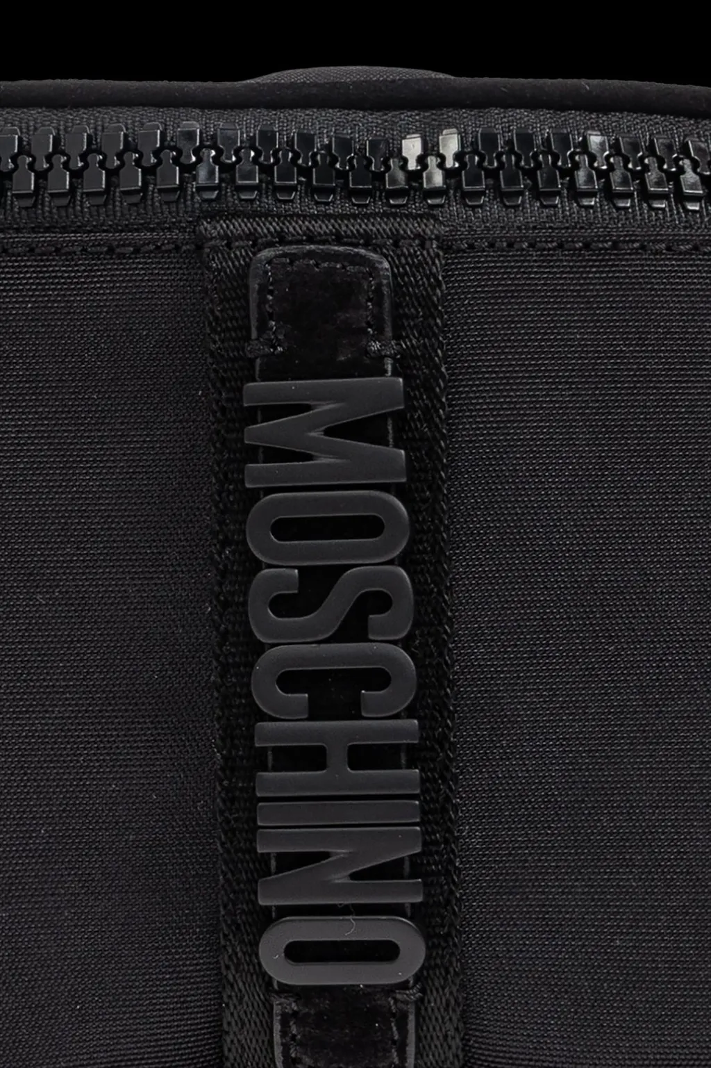 Moschino Logo-Plaque Zipped Belt Bag